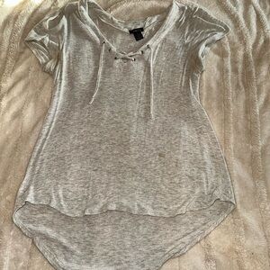 Rue21 Light Gray Lace-Up Short Sleeve Top